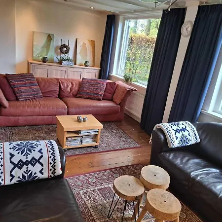 Lovely House Located In A Private Natural Area *