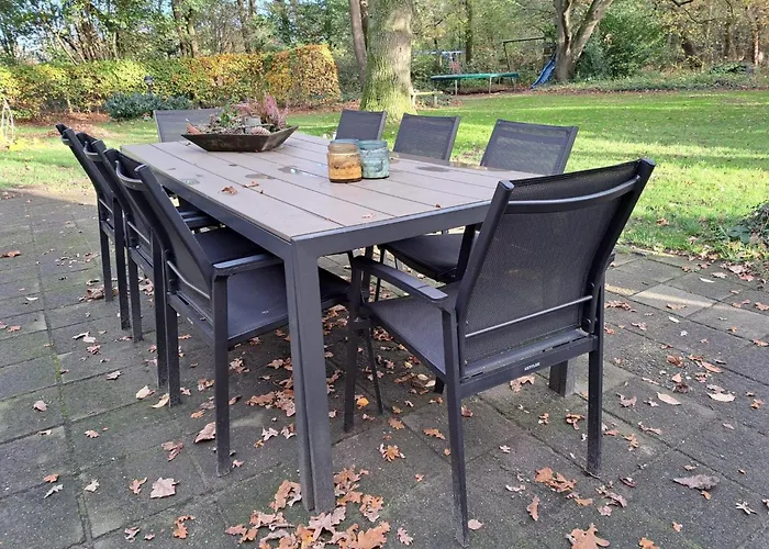 In Near Eindhoven Vessem